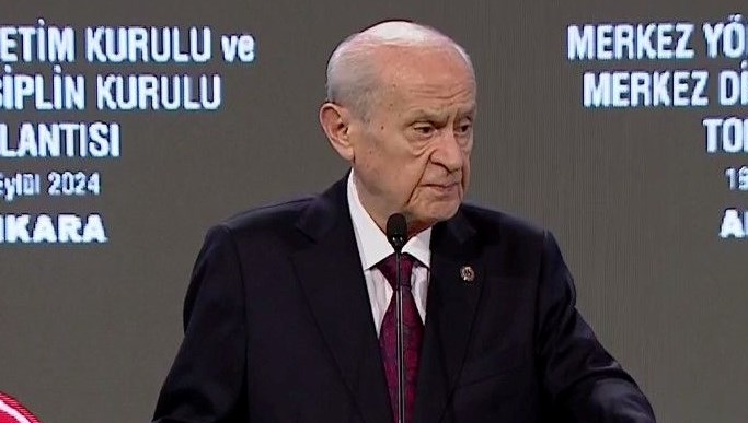 bahceli anayasanin ilk 4 maddesine sasi bakanlar bizim icin yok hukmundedir