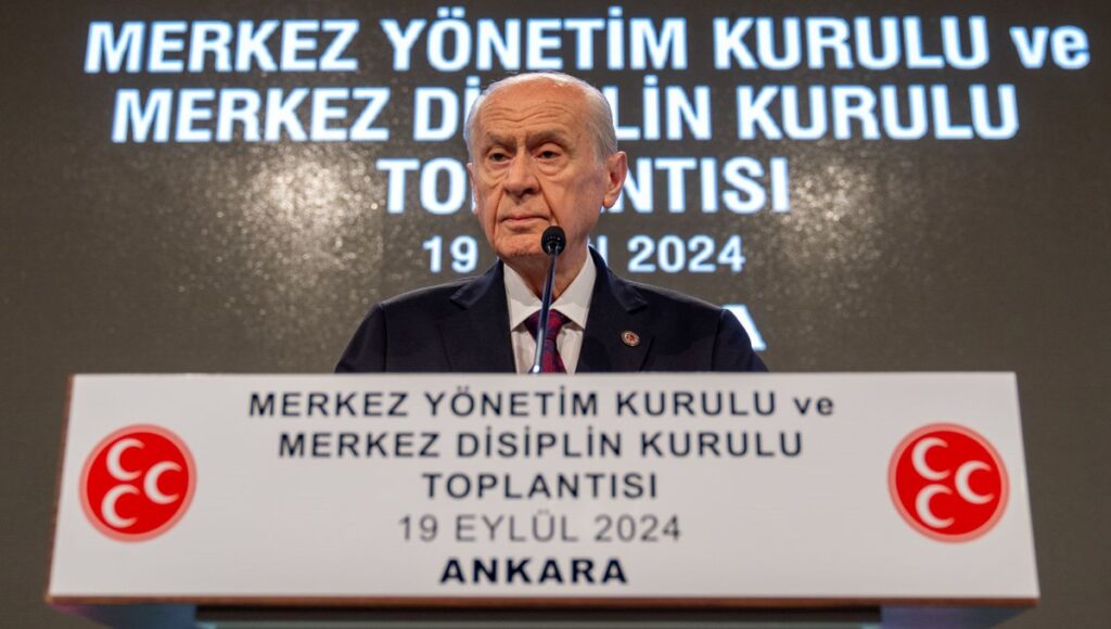 bahceli anayasanin ilk dort maddesine sasi bakanlar bizim icin yok hukmundedir