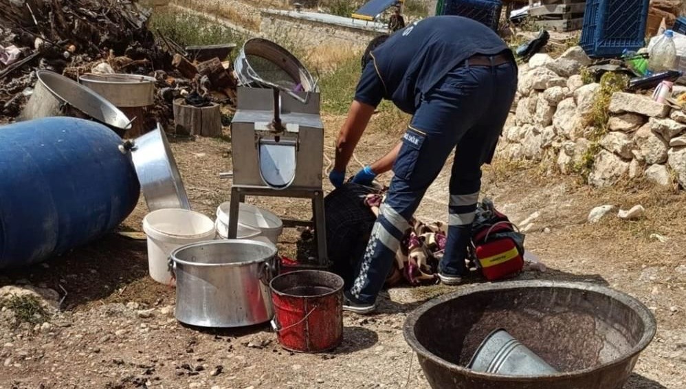 mersinde aile katliami baba ile oglu ve gelini olduruldu