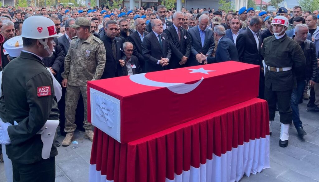 pence kilit sehidine veda
